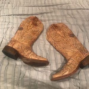 Corral Vintage Cowgirl Boots!
